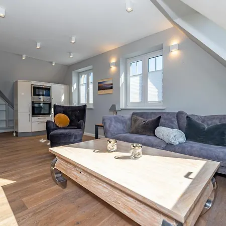 아파트 Sturmhaube